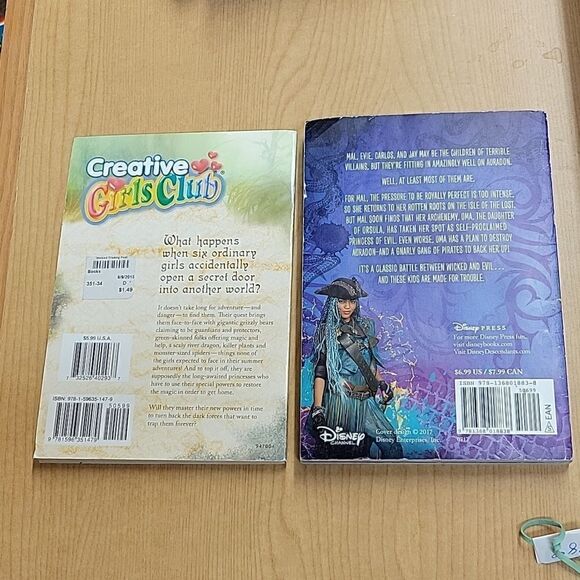 Disney Star Darlings and Witch Adventures paperback books total of 10 - Picture 14 of 16